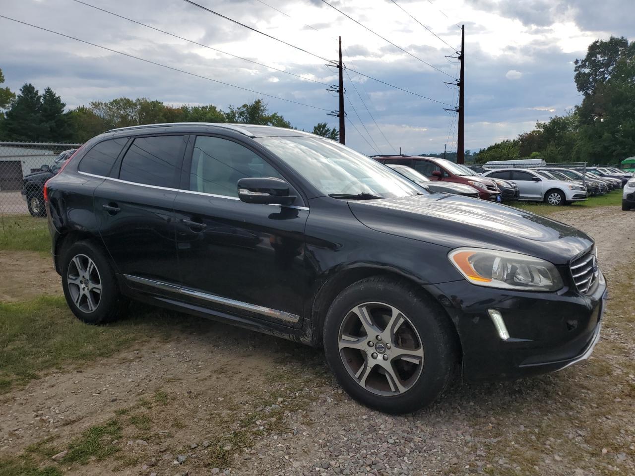 Lot #3240105563 2015 VOLVO XC60 T6 PR