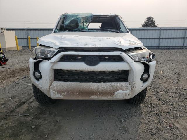 2015 TOYOTA 4RUNNER SR JTEBU5JR8F5232263