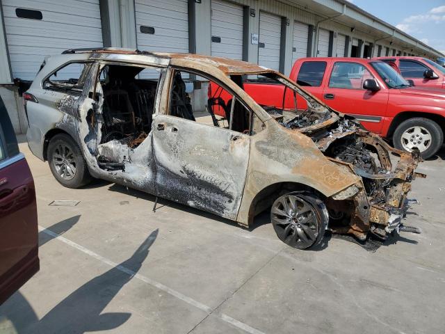 2022 TOYOTA SIENNA LE - 5TDKRKEC0NS095029