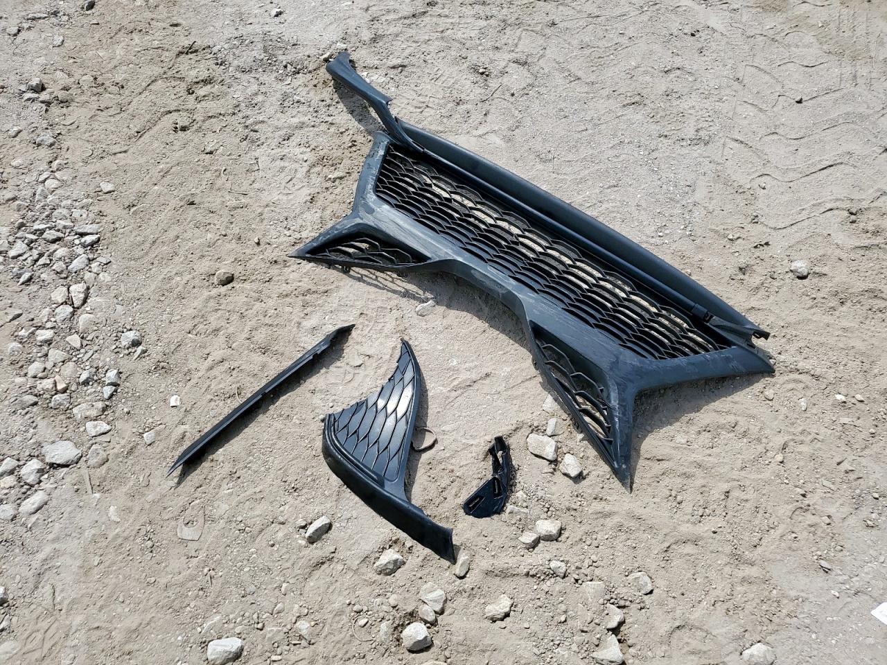 TOYOTA CAMRY SE NIGHT SHADE