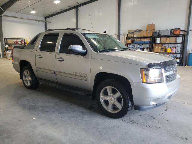 2011 CHEVROLET AVALANCHE - 3GNMCEE03BG111100