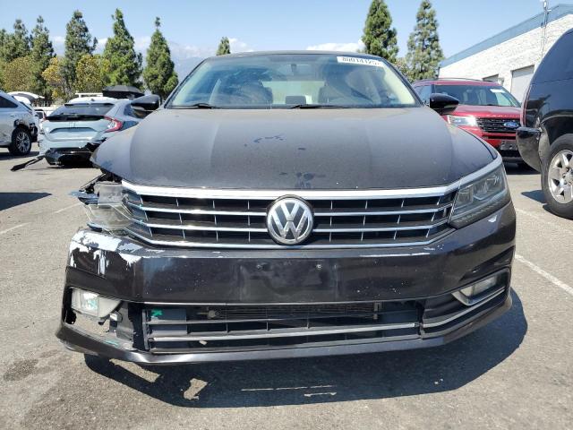 2017 VOLKSWAGEN PASSAT SE 1VWBT7A36HC080087