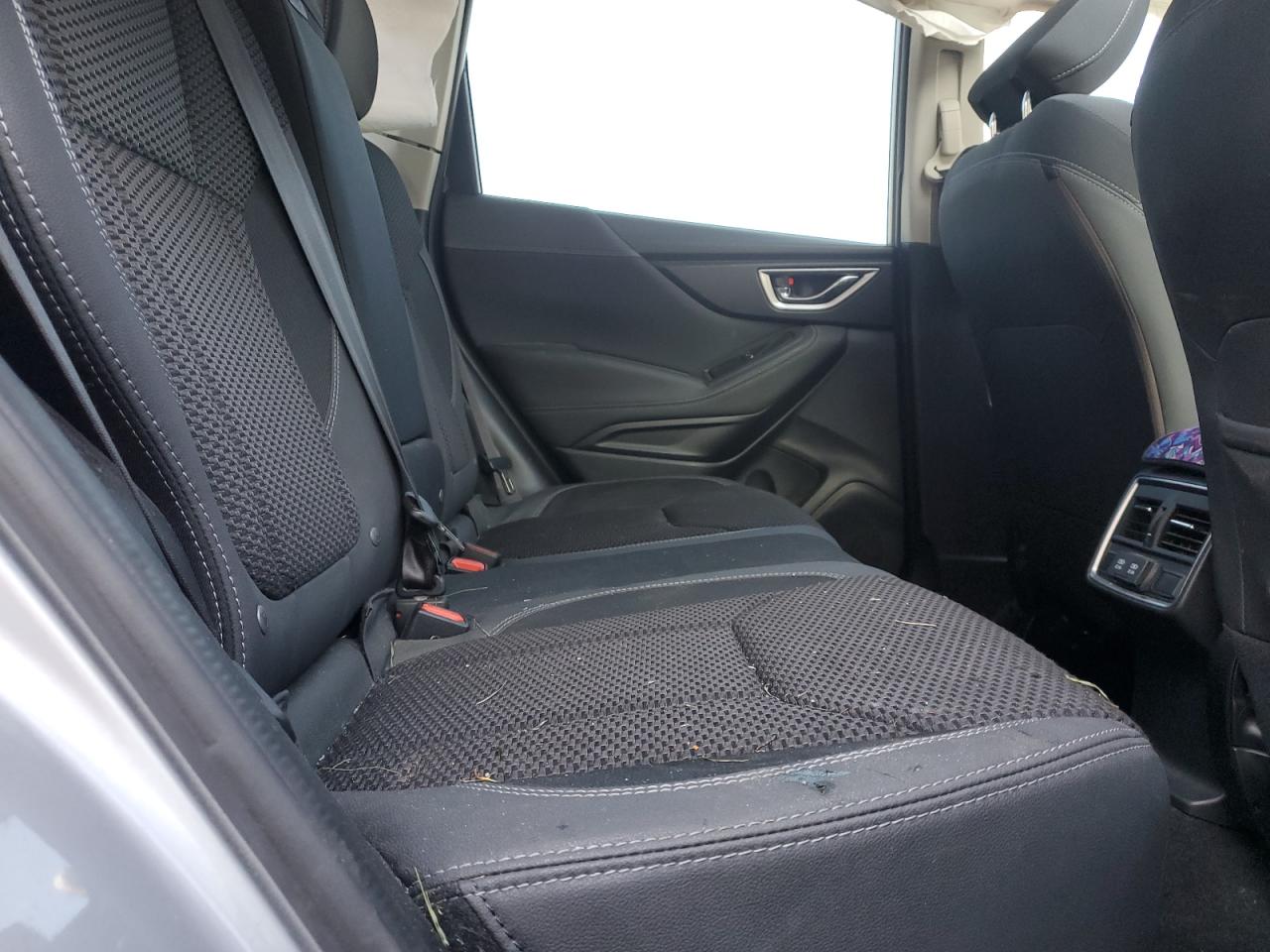 SUBARU FORESTER PREMIUM