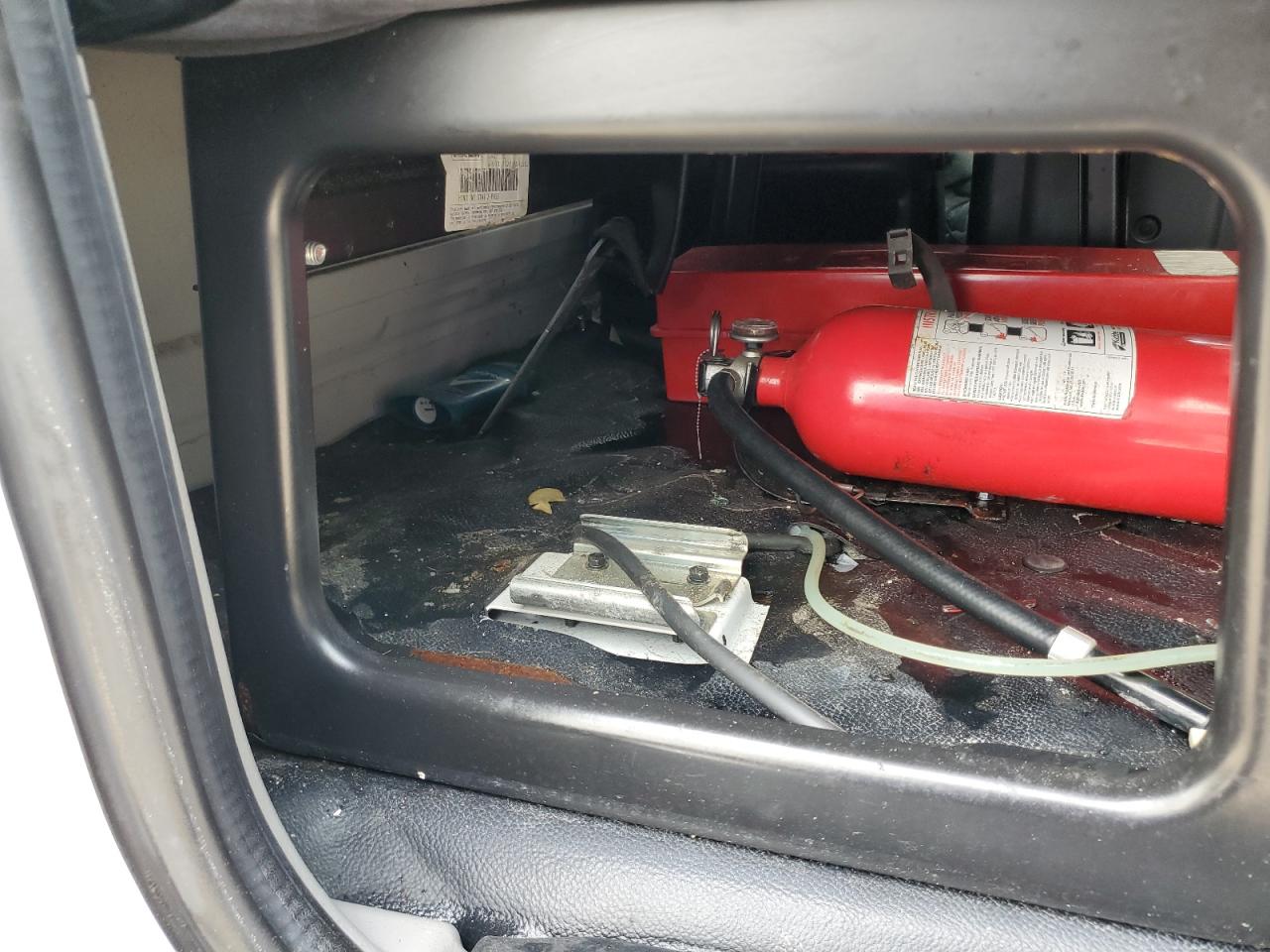 Lot #3304609457 2019 HINO 258/268