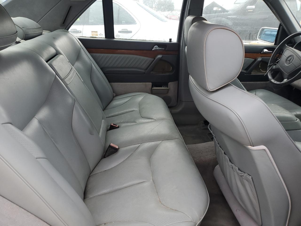 Lot #3301875466 1993 MERCEDES-BENZ 300 SE