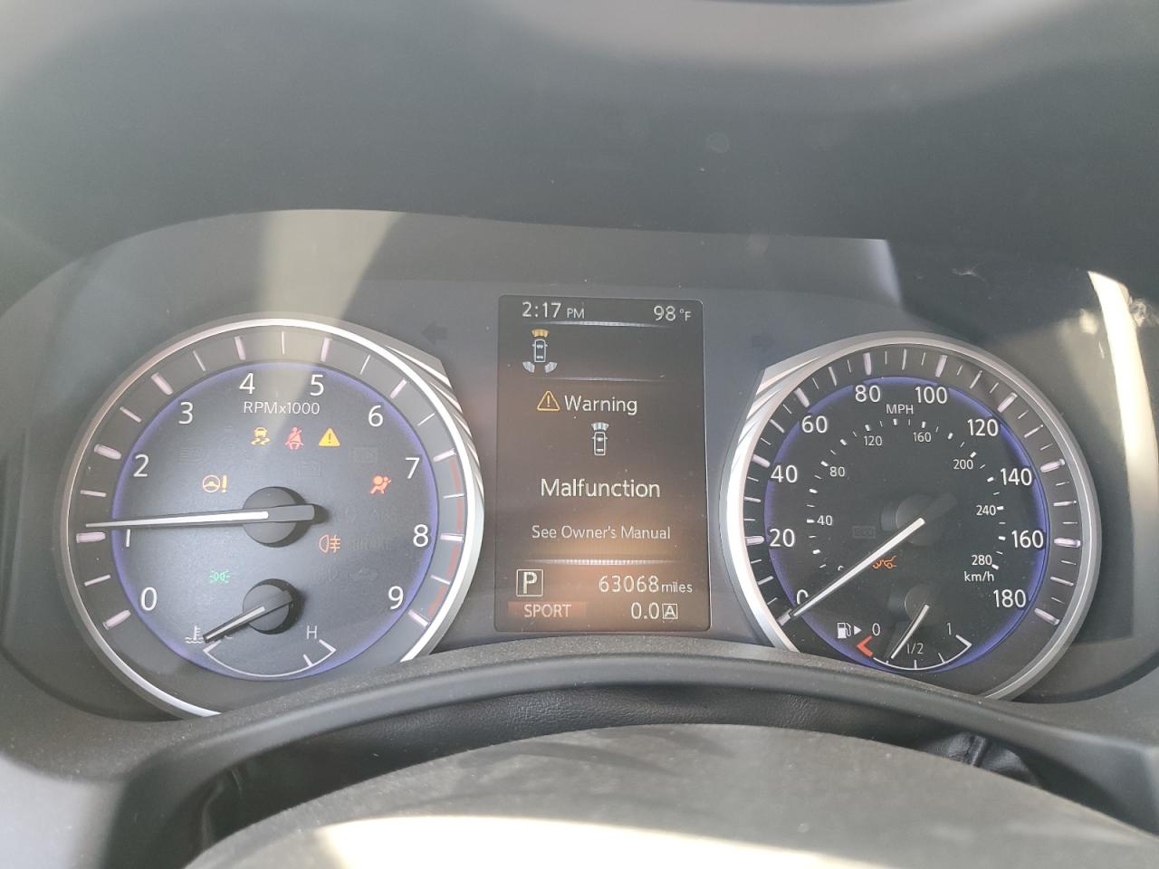 INFINITI Q60 RED SPORT 400