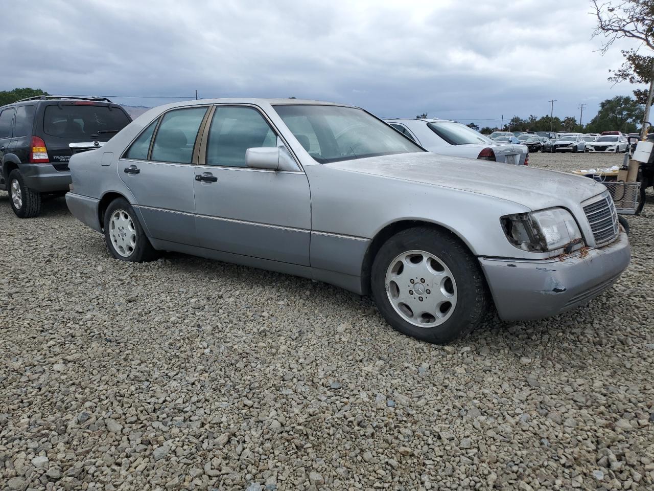 Lot #3301875466 1993 MERCEDES-BENZ 300 SE