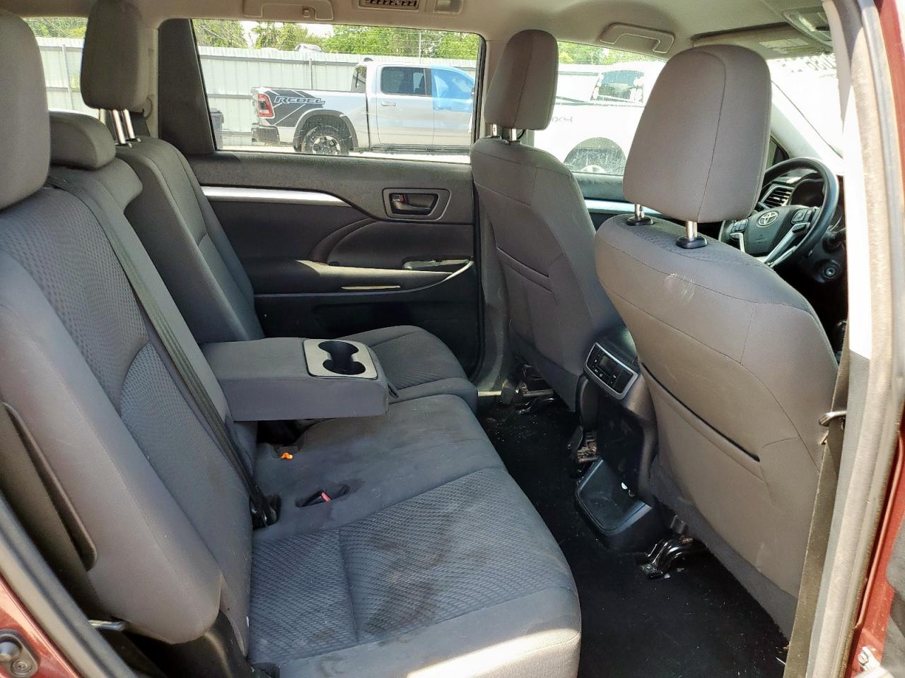 TOYOTA HIGHLANDER LE