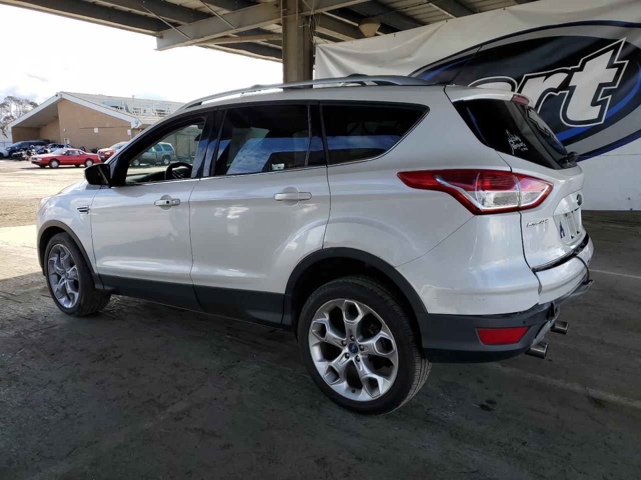 FORD ESCAPE TITANIUM