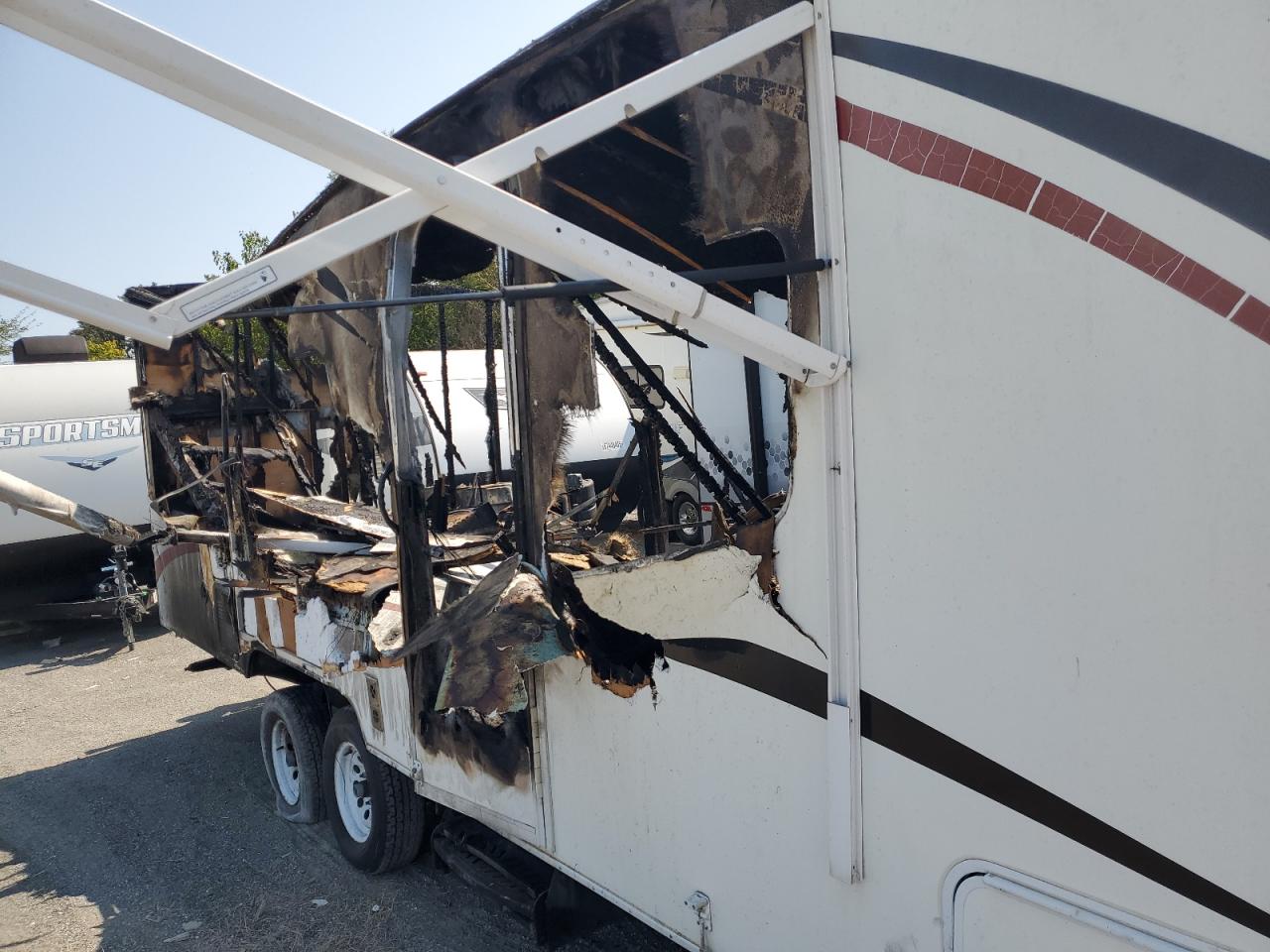 Lot #3282604865 2014 KZ SPORTSMEN