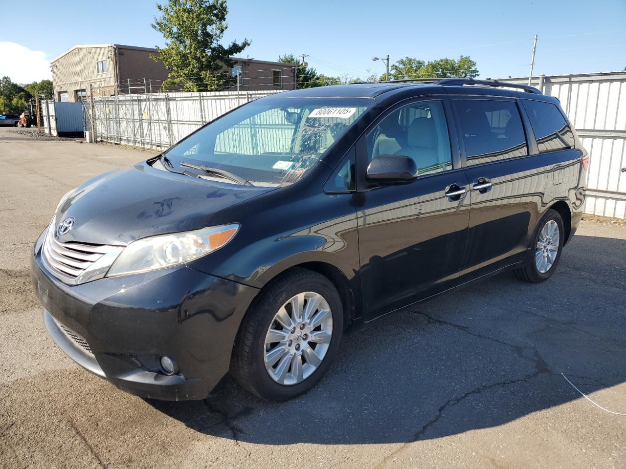 TOYOTA SIENNA XLE