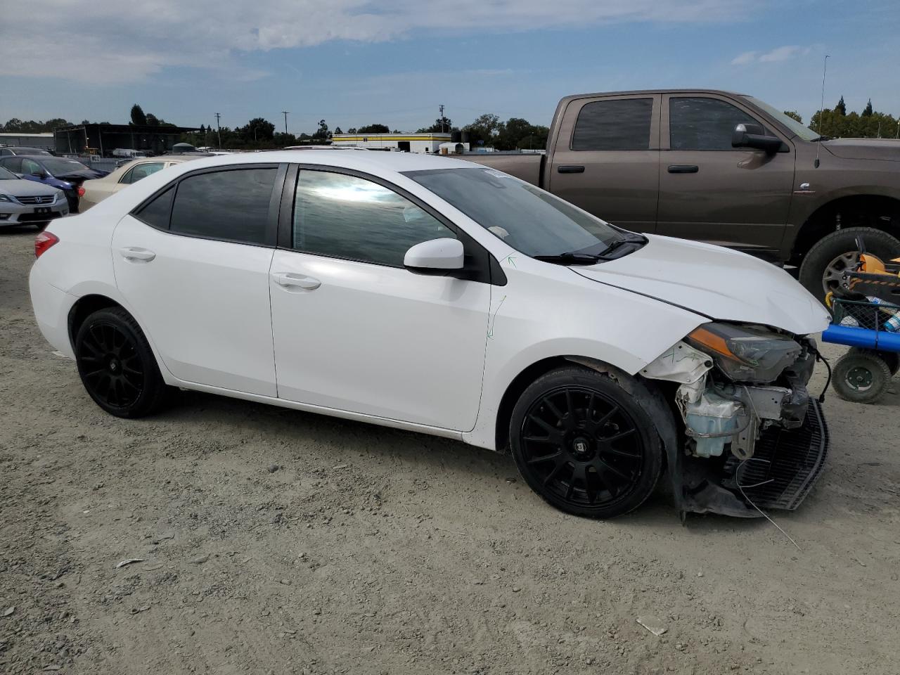 Lot #3316141217 2018 TOYOTA COROLLA L