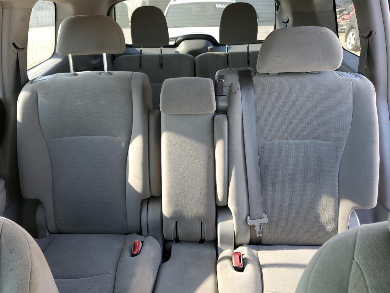 TOYOTA HIGHLANDER BASE