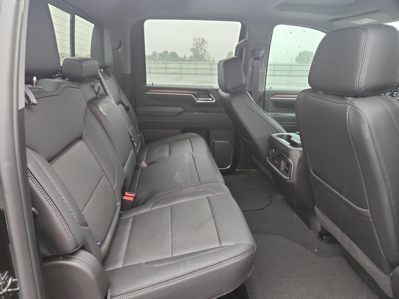 GMC SIERRA K3500 DENALI