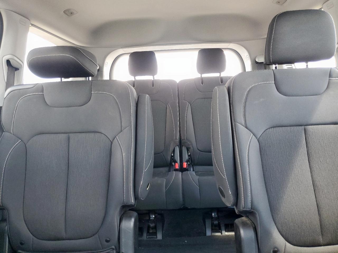 JEEP GRAND CHEROKEE L LAREDO