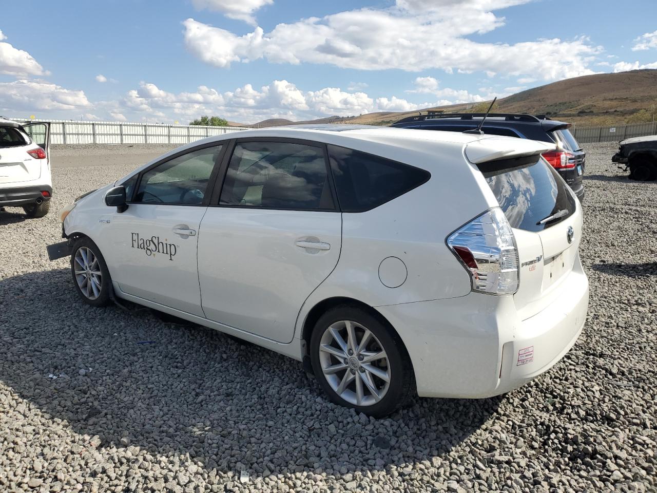 Lot #3317104980 2013 TOYOTA PRIUS V
