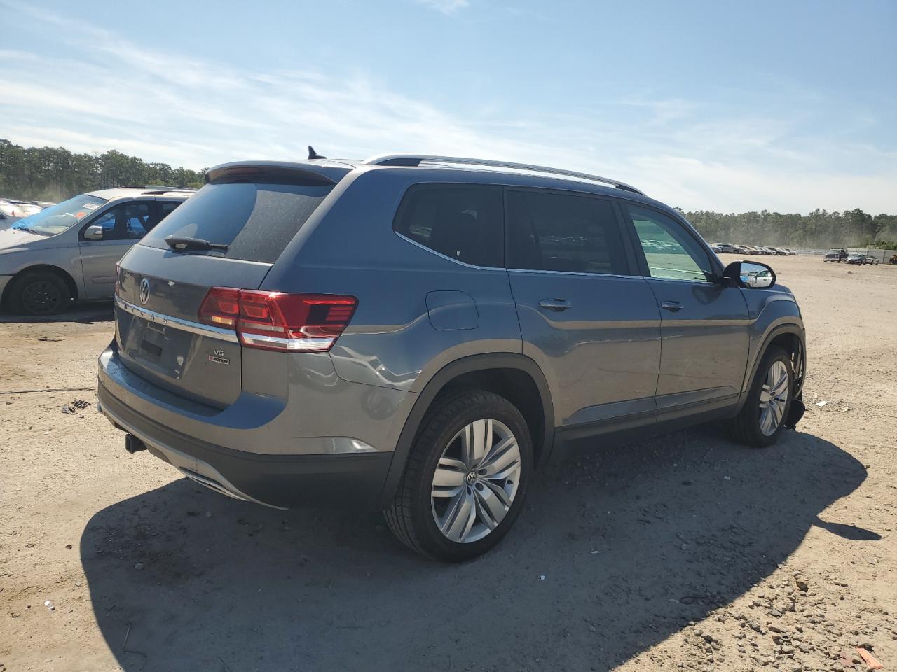 VOLKSWAGEN ATLAS SE