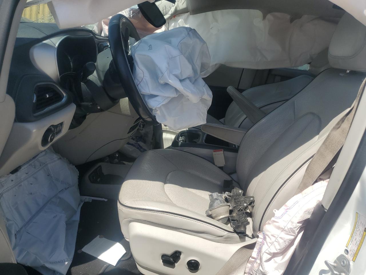 CHRYSLER PACIFICA HYBRID LIMITED