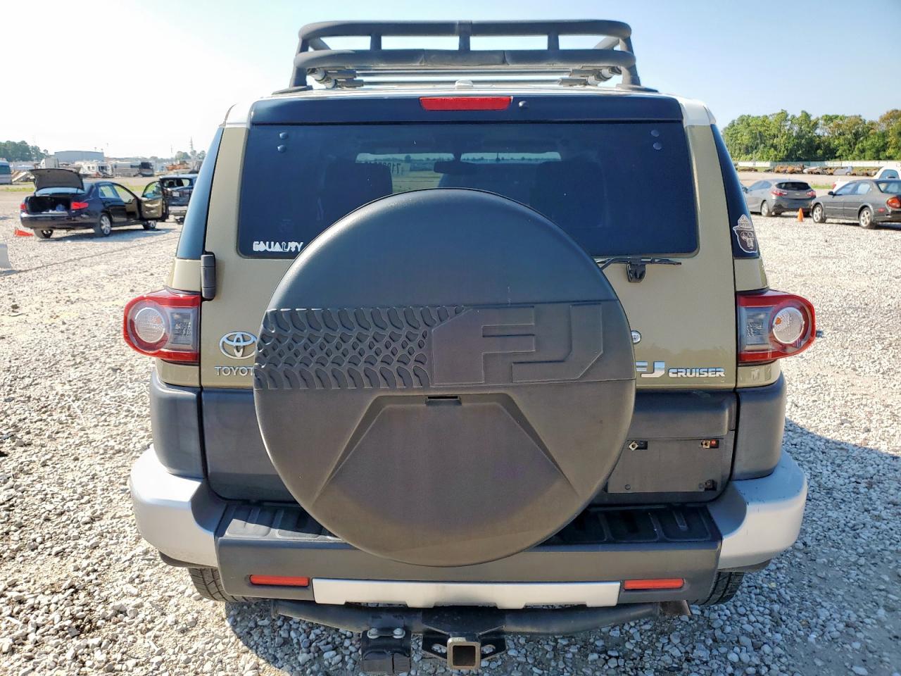 TOYOTA FJ CRUISER