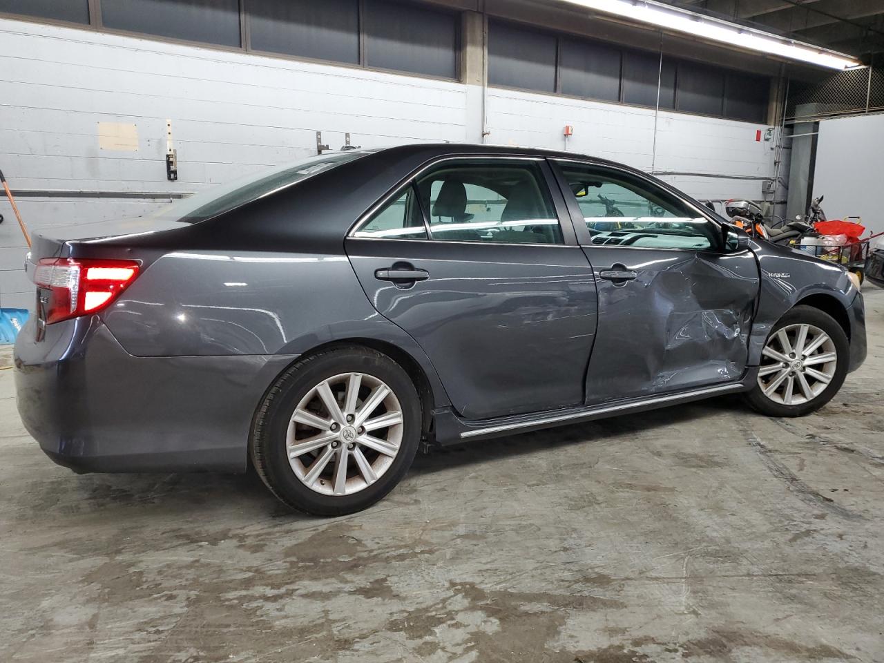 TOYOTA CAMRY HYBRID