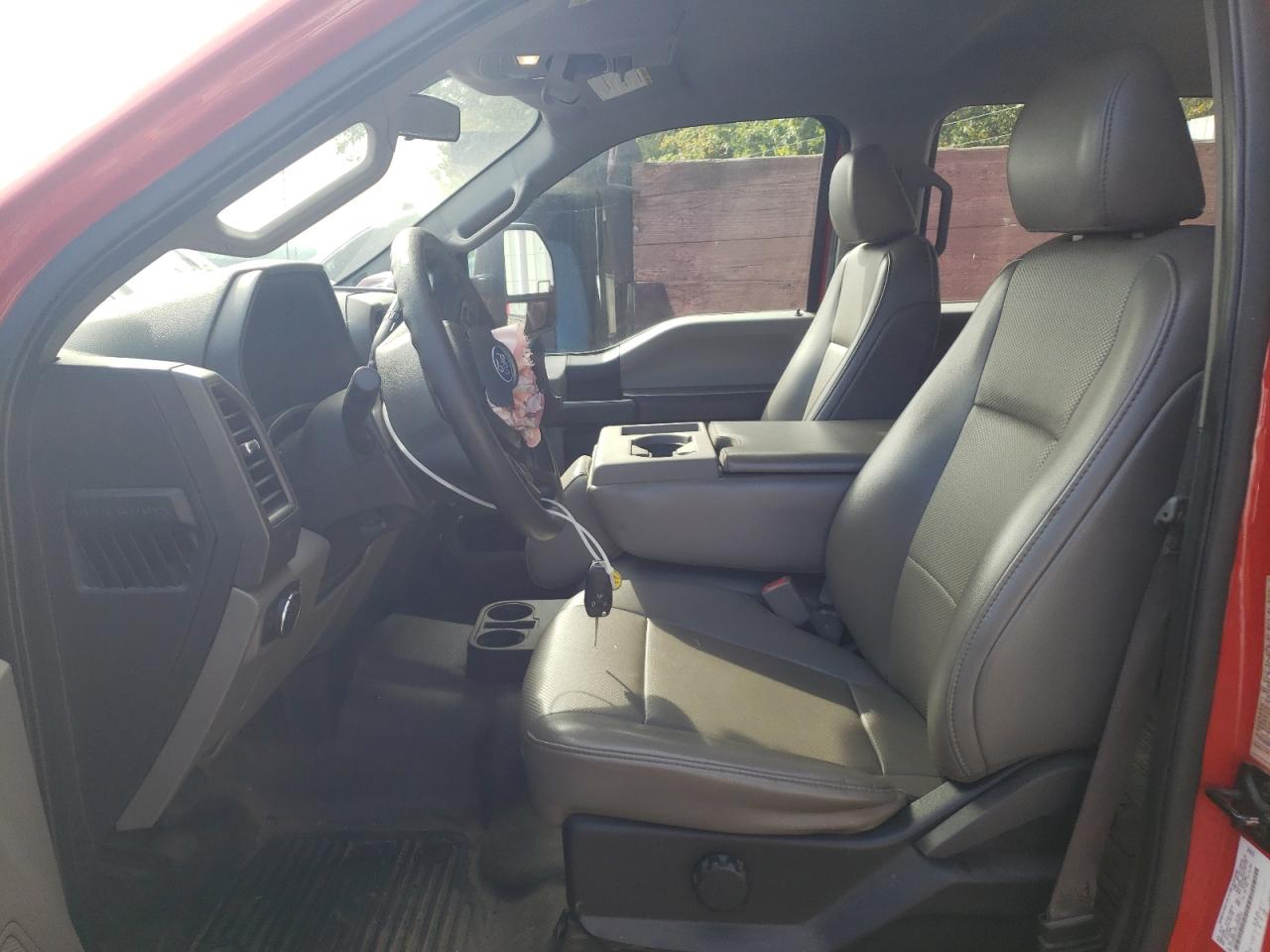 FORD F-550 SUPER DUTY