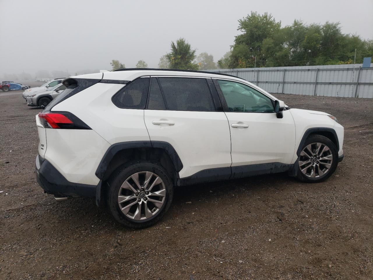 TOYOTA RAV4 XLE
