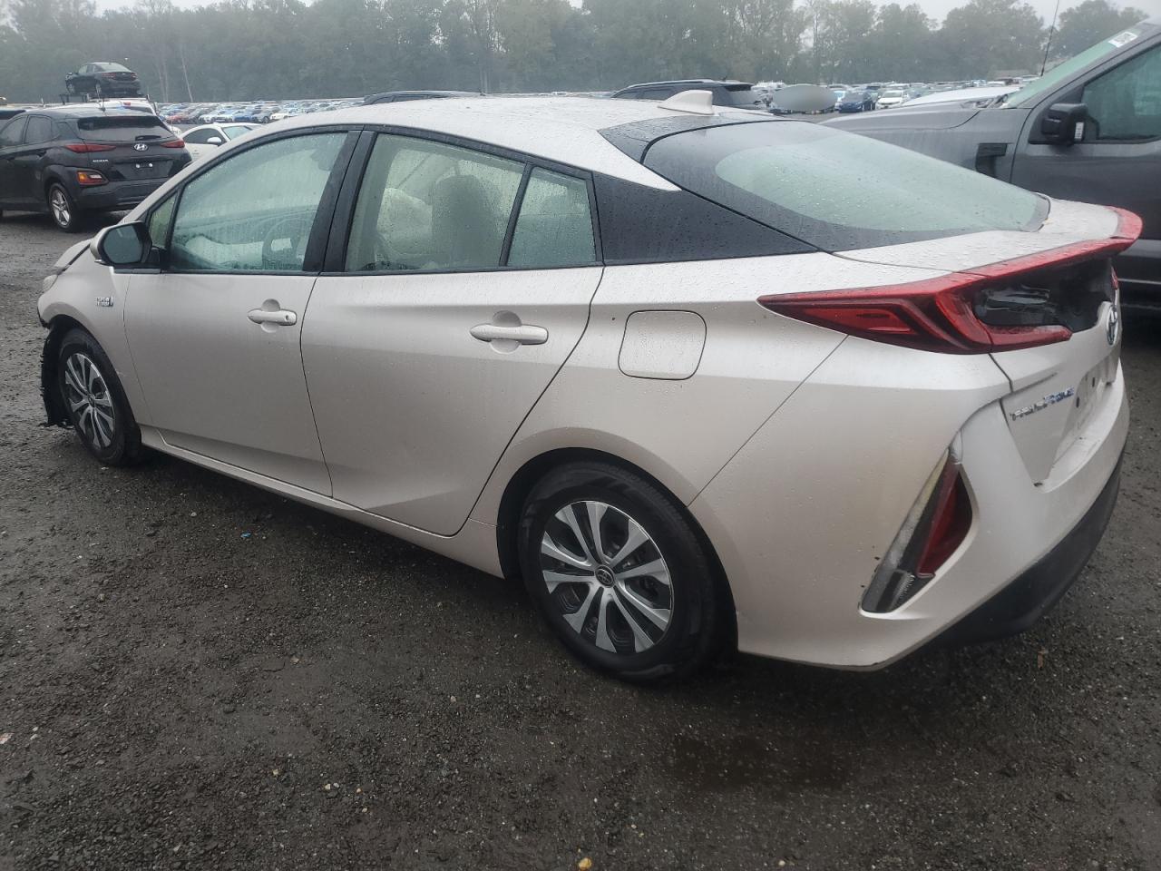 TOYOTA PRIUS PRIME LE