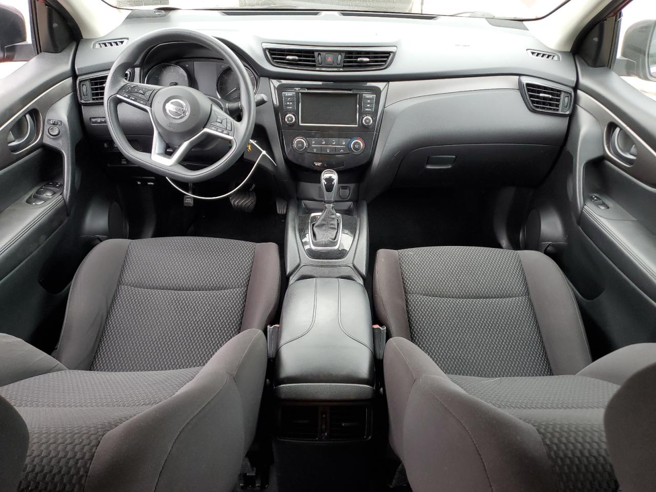 NISSAN ROGUE SPORT S