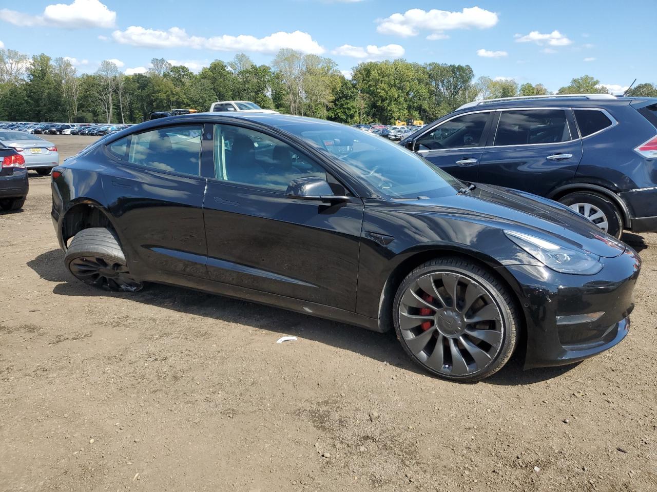 TESLA MODEL 3