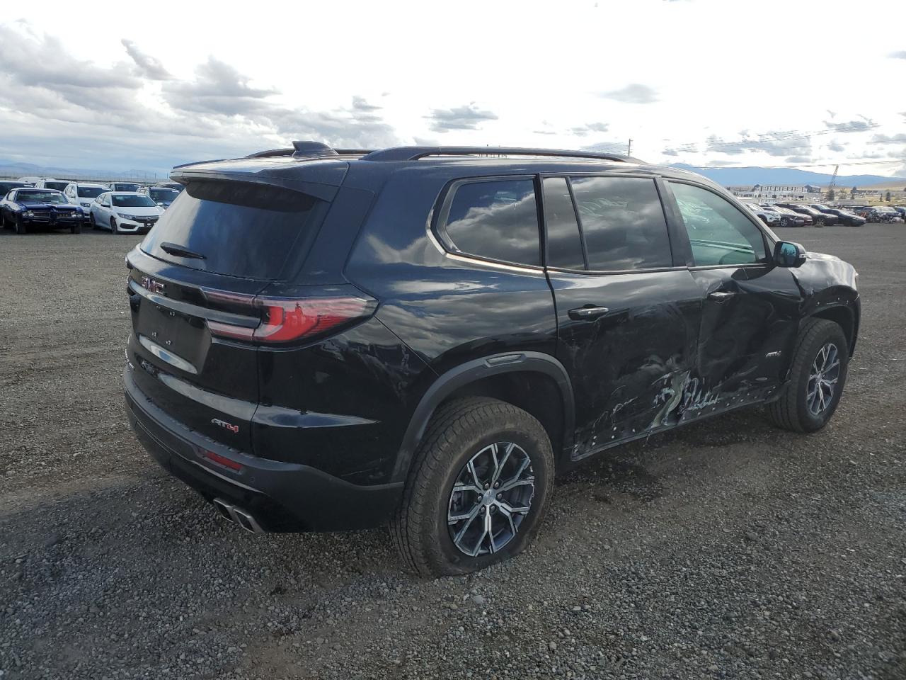 GMC ACADIA AT4