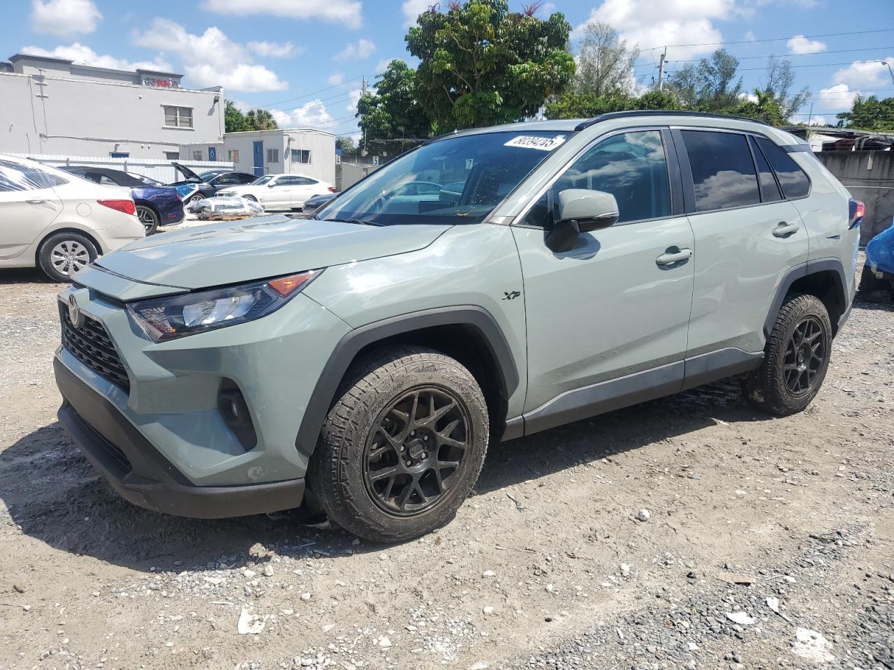 TOYOTA RAV4 XLE