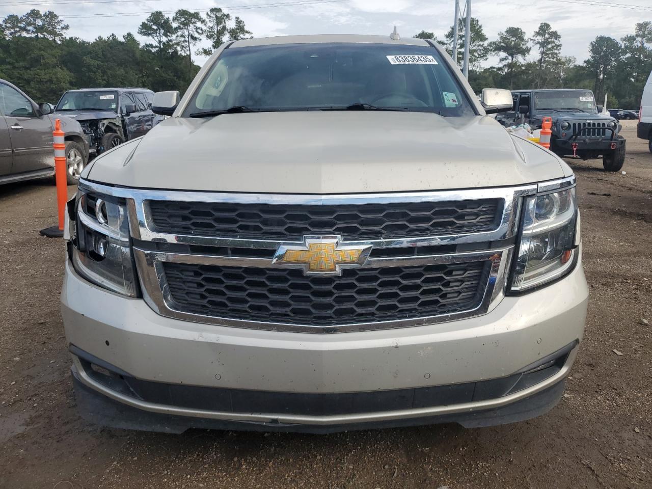 CHEVROLET SUBURBAN C1500 LT