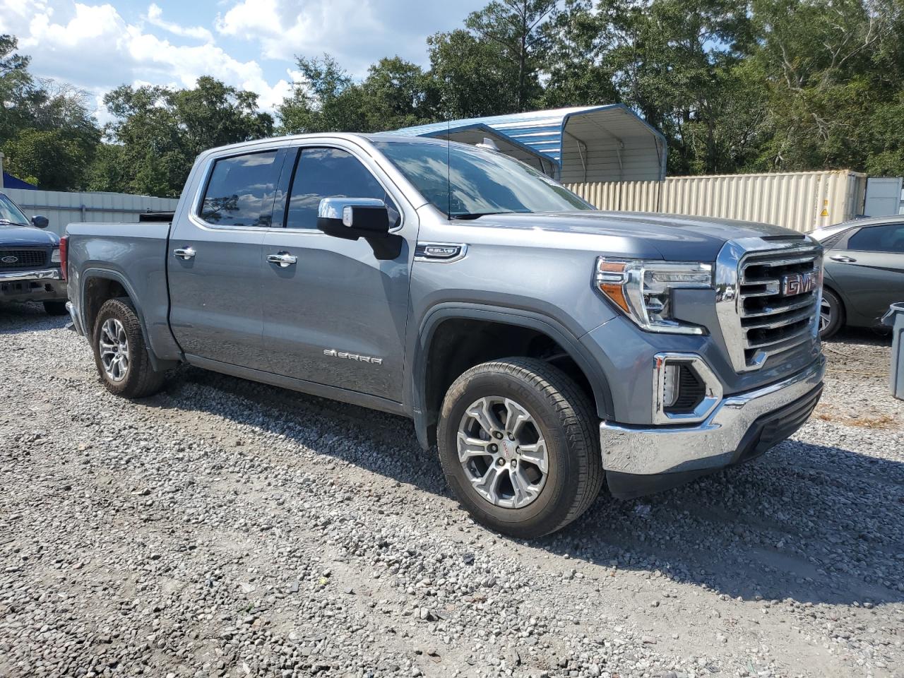 GMC SIERRA C1500 SLT