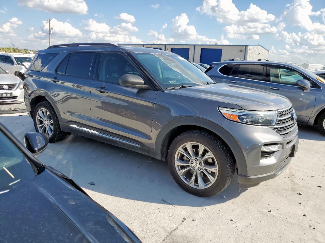 FORD EXPLORER XLT