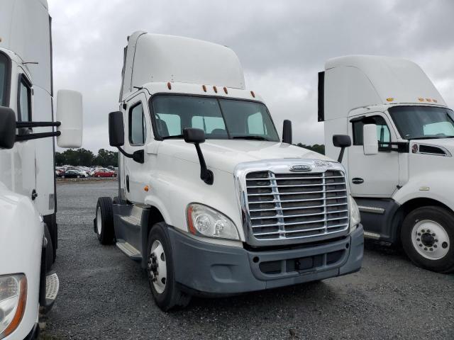 FREIGHTLINER CASCADIA 1 2016 white tractor diesel 1FUBGEDV2GLHC5624 photo #1