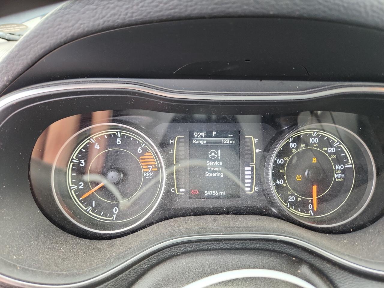 JEEP GRAND CHEROKEE LATITUDE PLUS