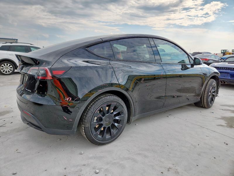 2023 TESLA MODEL Y 7SAYGAEE9PF708142