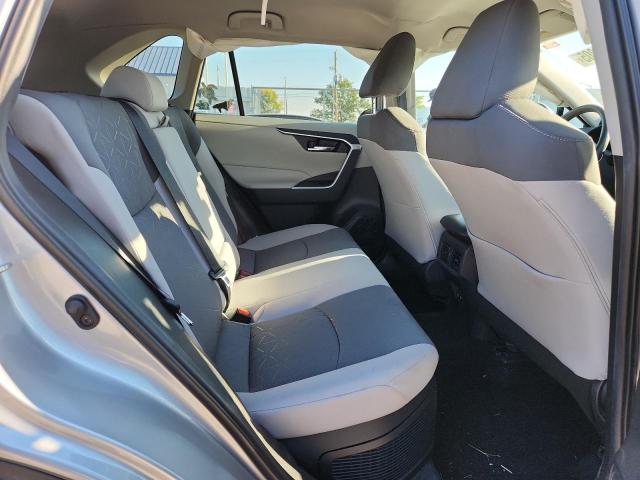 2021 TOYOTA RAV4 XLE 4T3R6RFV1MU011135