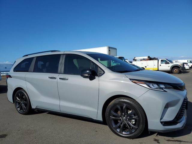 2025 TOYOTA SIENNA XSE - 5TDDRKEC0SS254071