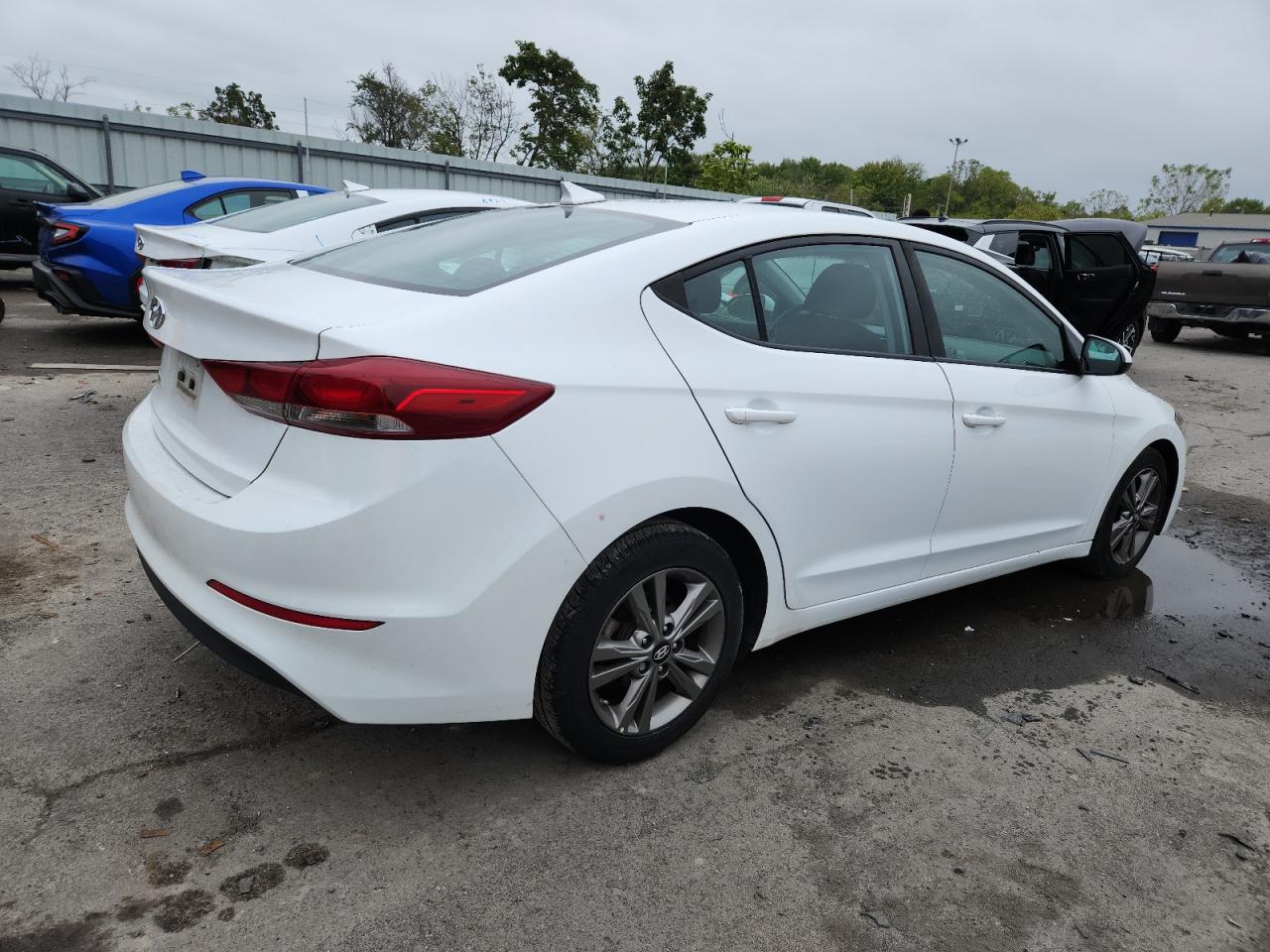 HYUNDAI ELANTRA SEL