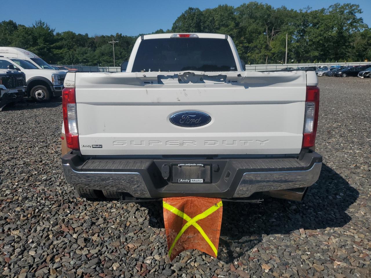 Lot #3309229617 2019 FORD F350 SUPER