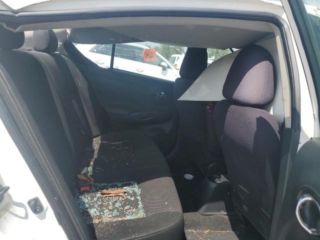 2018 NISSAN VERSA S 3N1CN7AP9JK398521