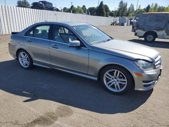 2013 MERCEDES-BENZ C 250 - WDDGF4HB1DR294770