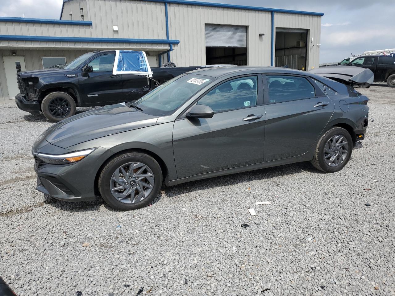 HYUNDAI ELANTRA BLUE
