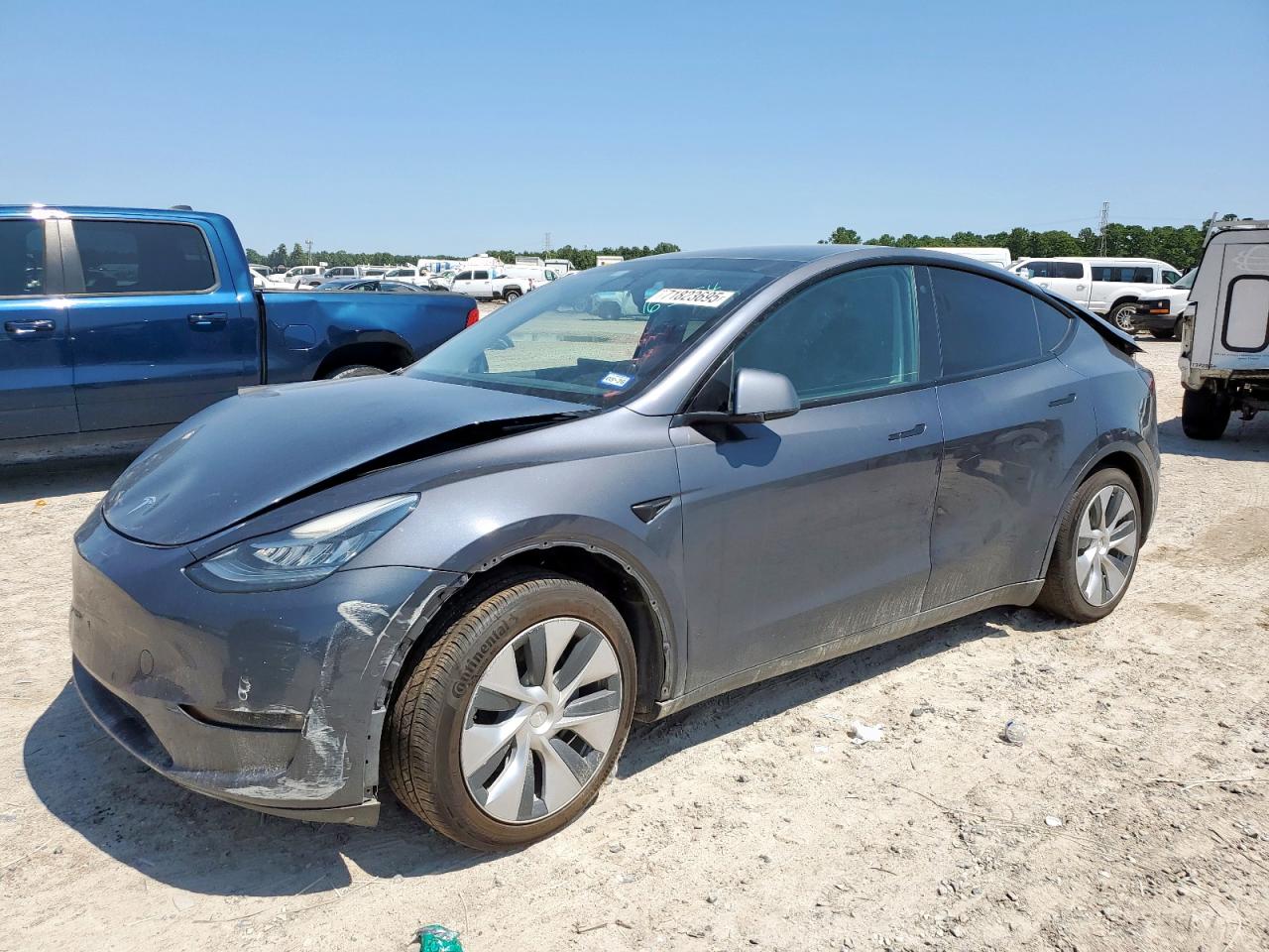 TESLA MODEL Y