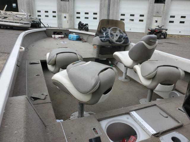 2005 CRESTLINER BOAT #3279695913