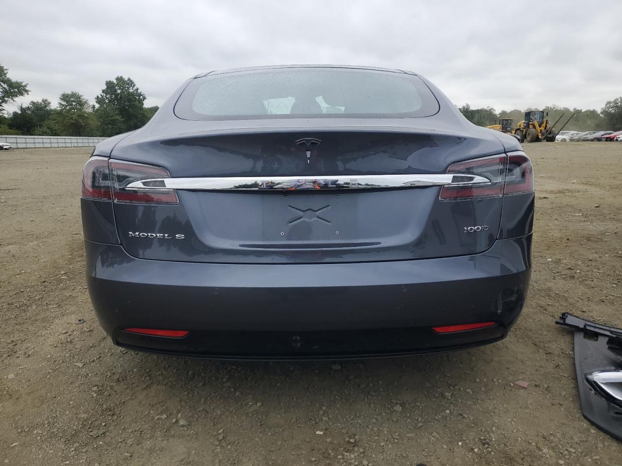 TESLA MODEL S