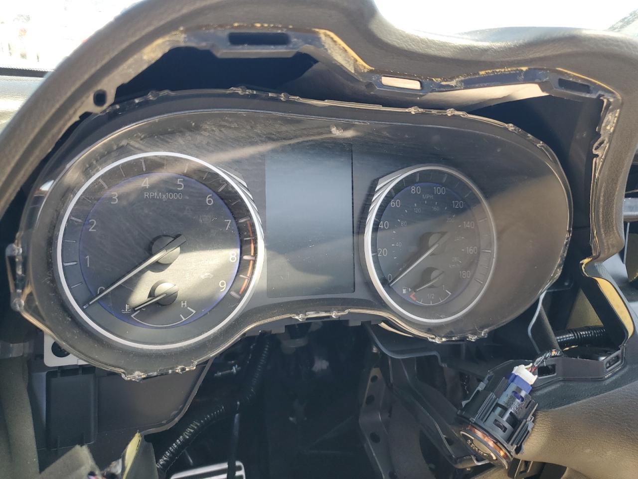 INFINITI Q60 RED SPORT 400