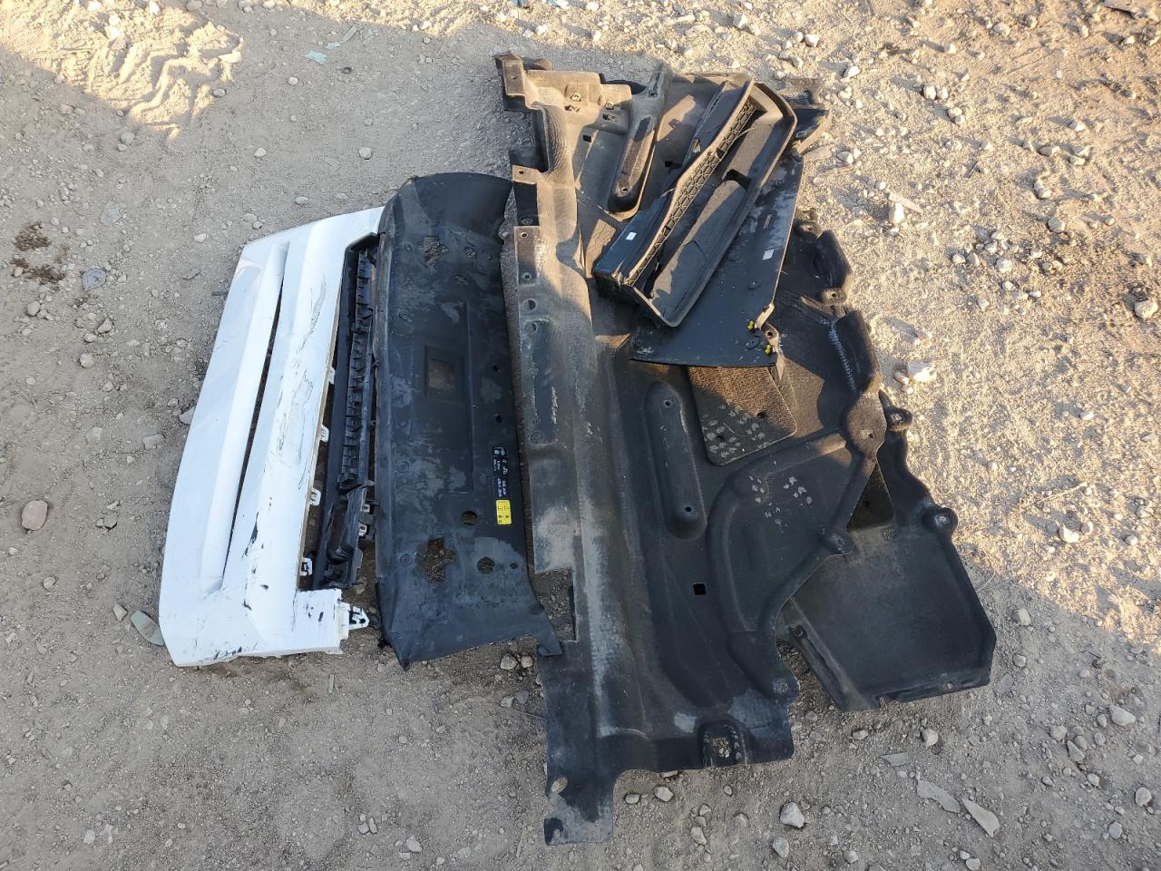 LAND ROVER DEFENDER 110 X-DYNAMIC HSE