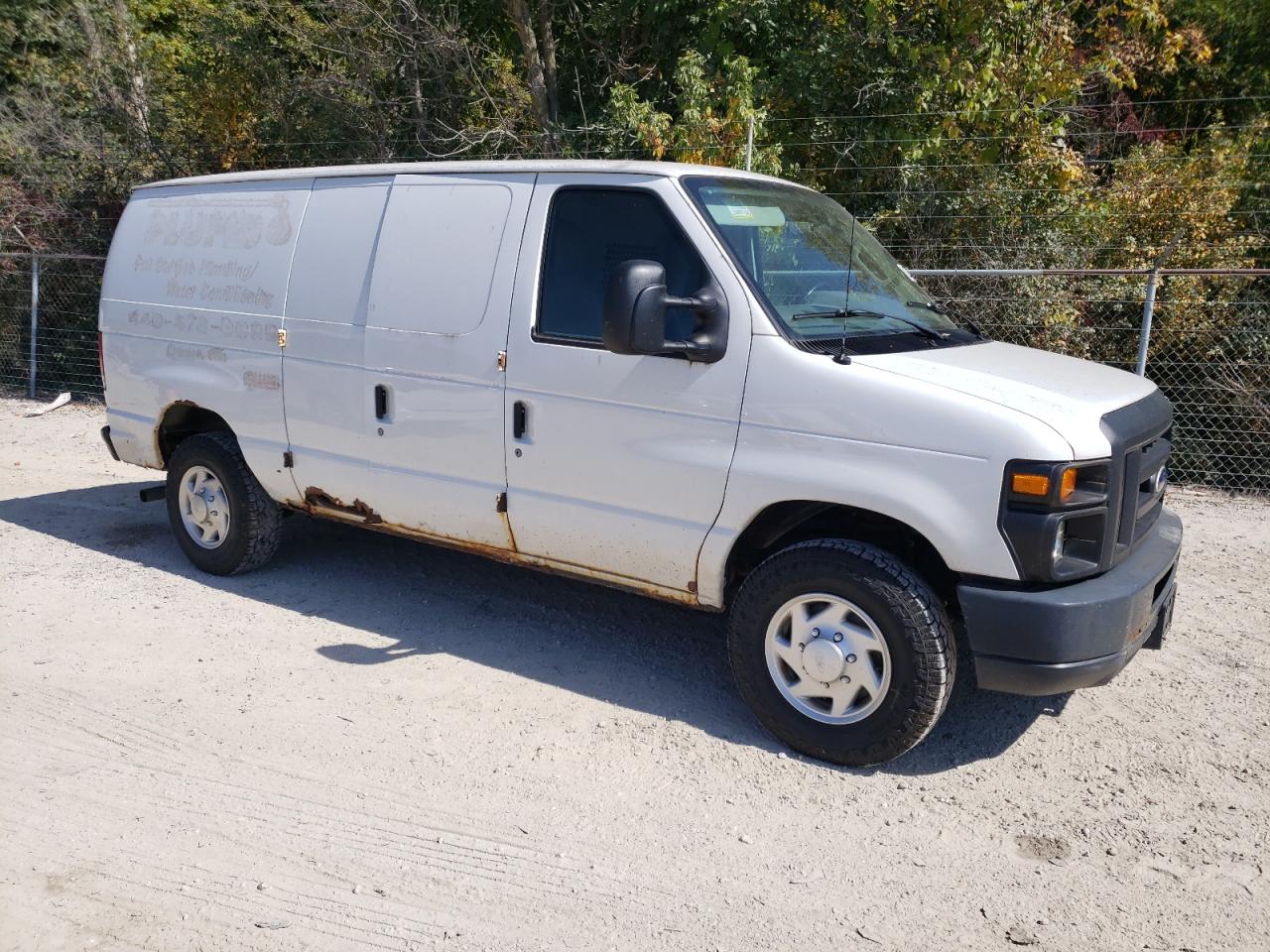 FORD ECONOLINE E250 VAN